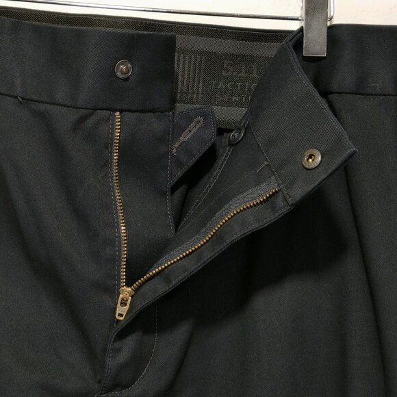 5.11 Tactical Series Black Cargo Pants Men's Size 48 x 31 - Picture 4 of 10